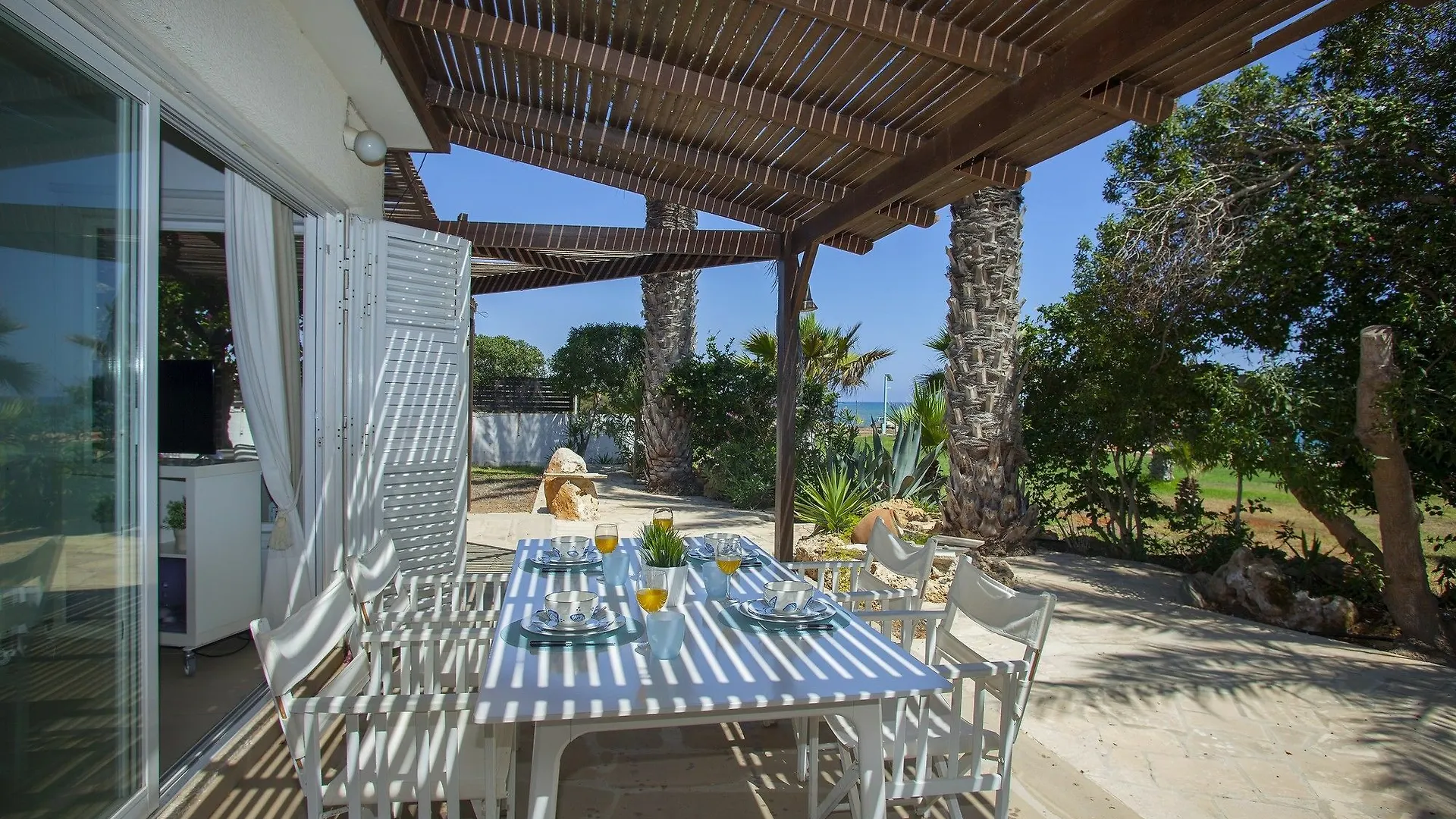 Napa Beachfront Villa Ayia Napa