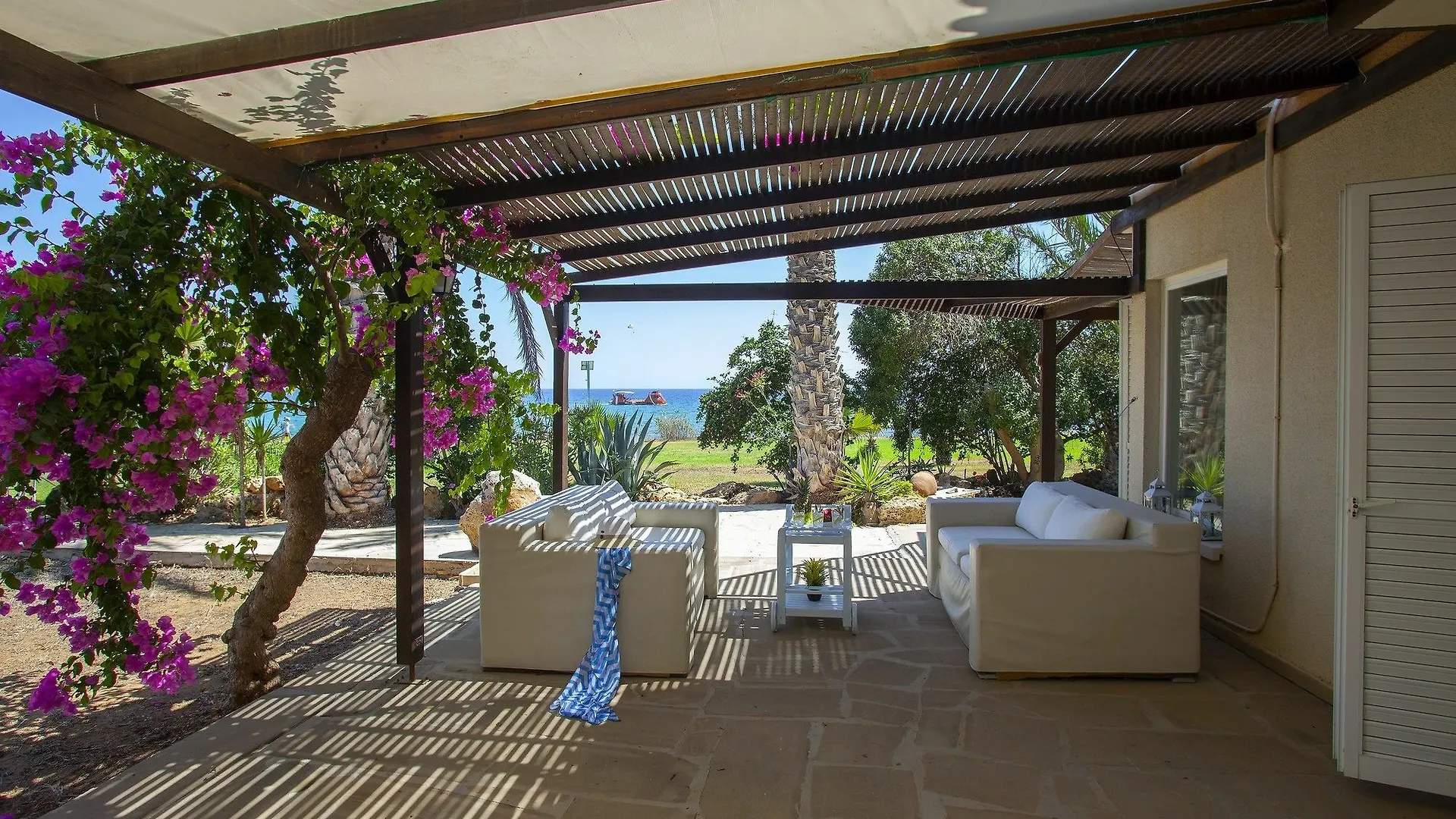 Napa Beachfront Villa Ayia Napa Cypern